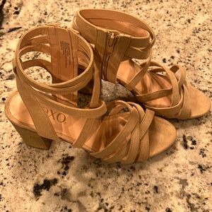 Super cute ladies sandals